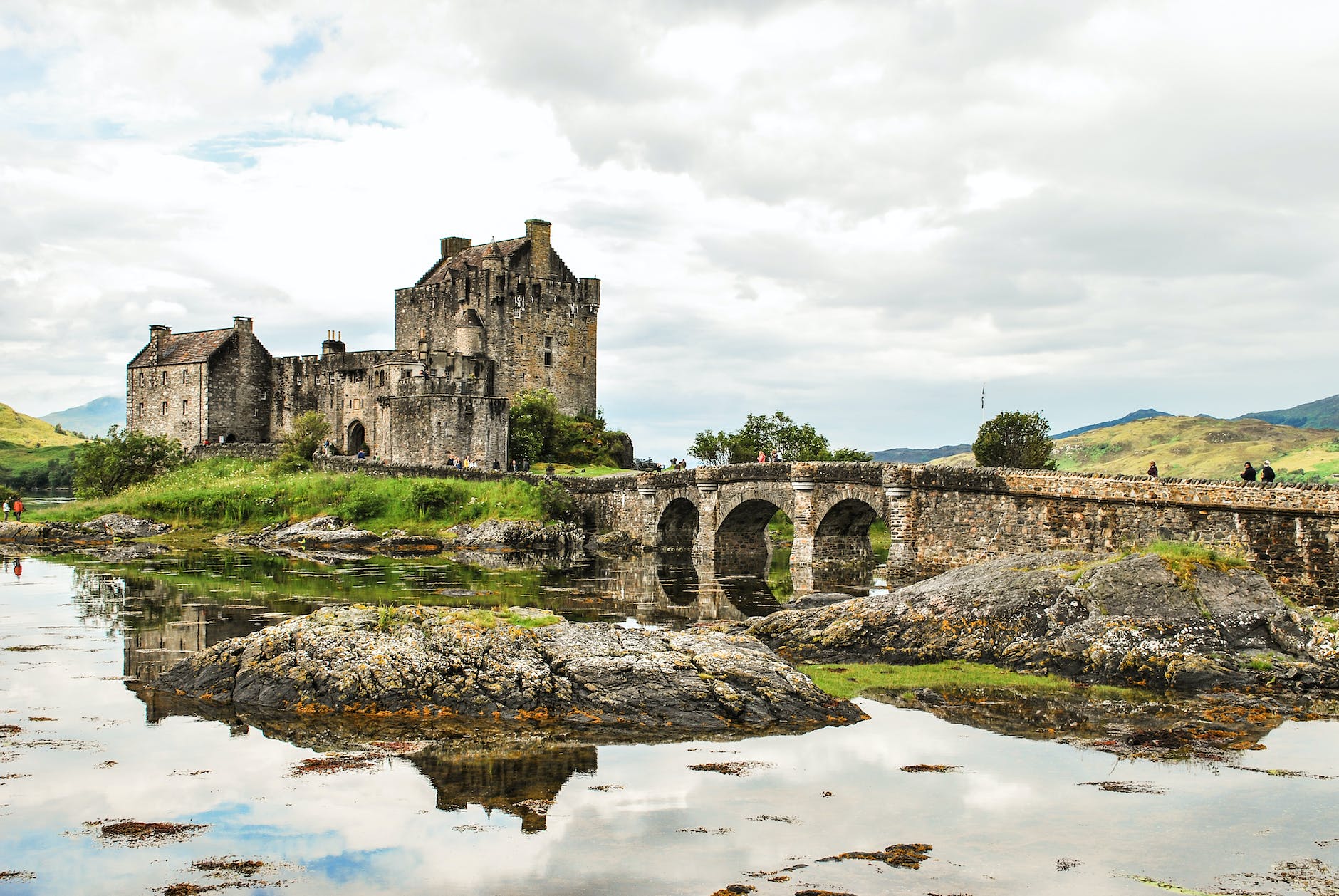 architectural photography of brown and gray castle